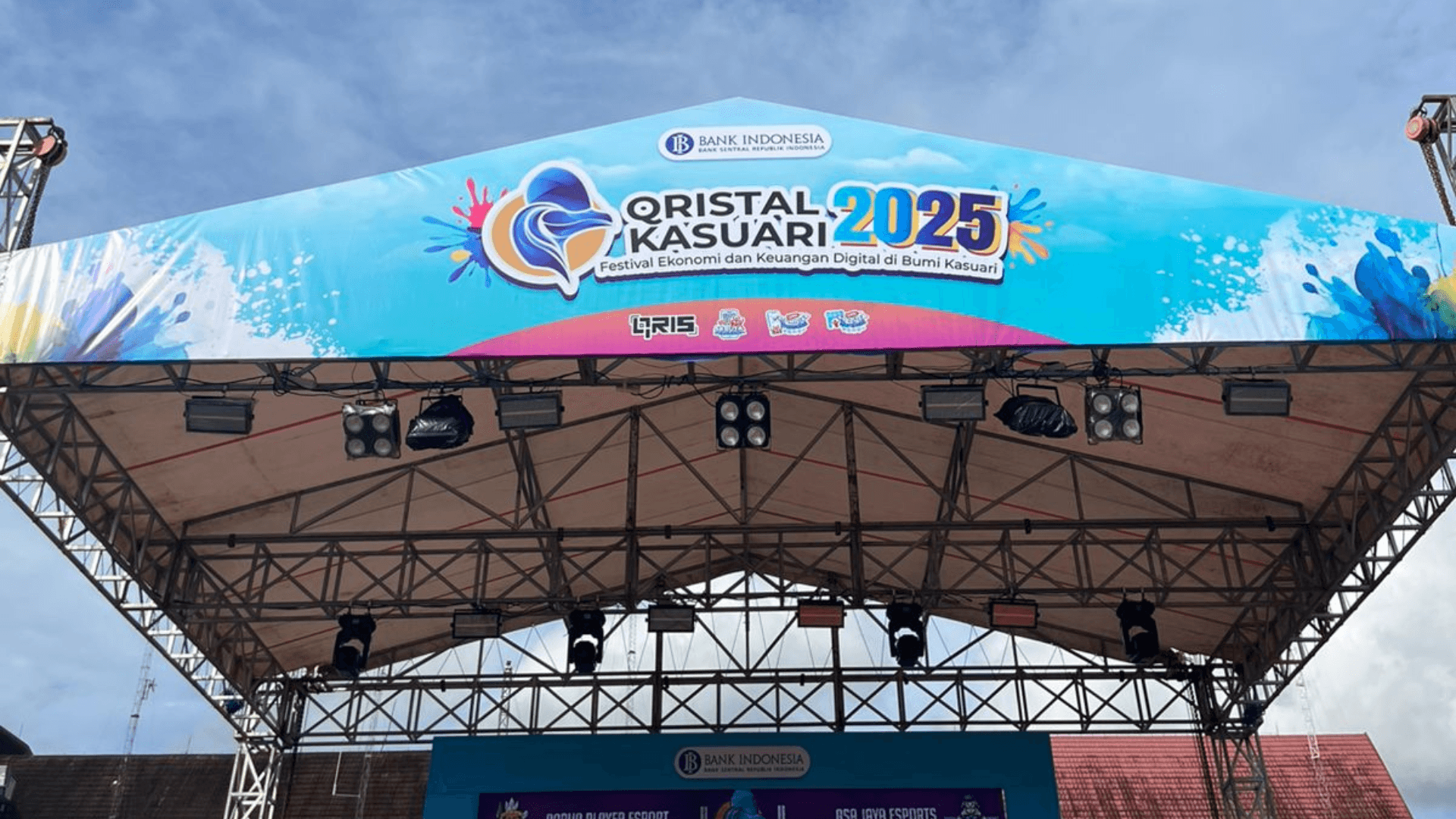 QRISTAL KASUARI 2025